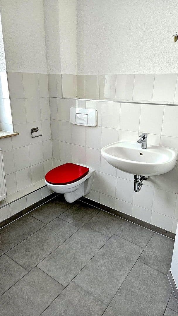 Prenájom bytu 4-izbový 140 m², Wilhelm-Stolle-Platz 1, Zwickau, Sasko Prenájom bytu 4-izbový 140 m², Wilhelm-Stolle-Platz 1, Zwickau, Sasko