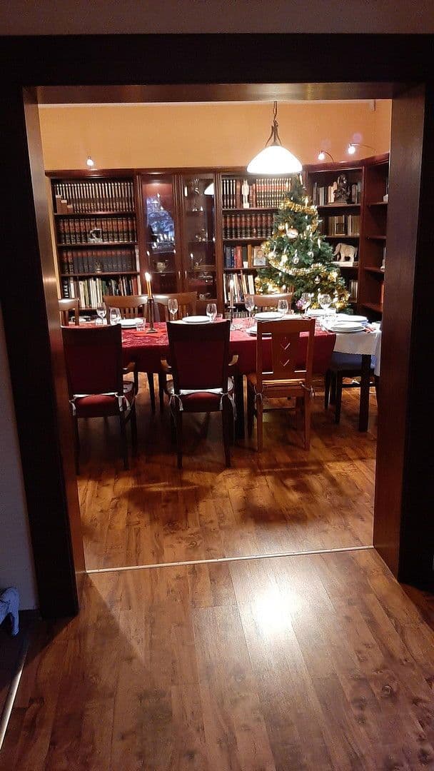 Predaj domu 170 m², pozemek 970 m², Frankfurt (Oder), Brandenbursko Predaj domu 170 m², pozemek 970 m², Frankfurt (Oder), Brandenbursko