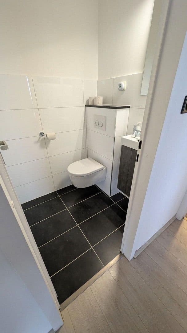 Predaj bytu 3-izbový 92 m², Theodor-Heuss-Straße 50, Wuppertal, Severné Porýnie - Westfálsko Predaj bytu 3-izbový 92 m², Theodor-Heuss-Straße 50, Wuppertal, Severné Porýnie - Westfálsko