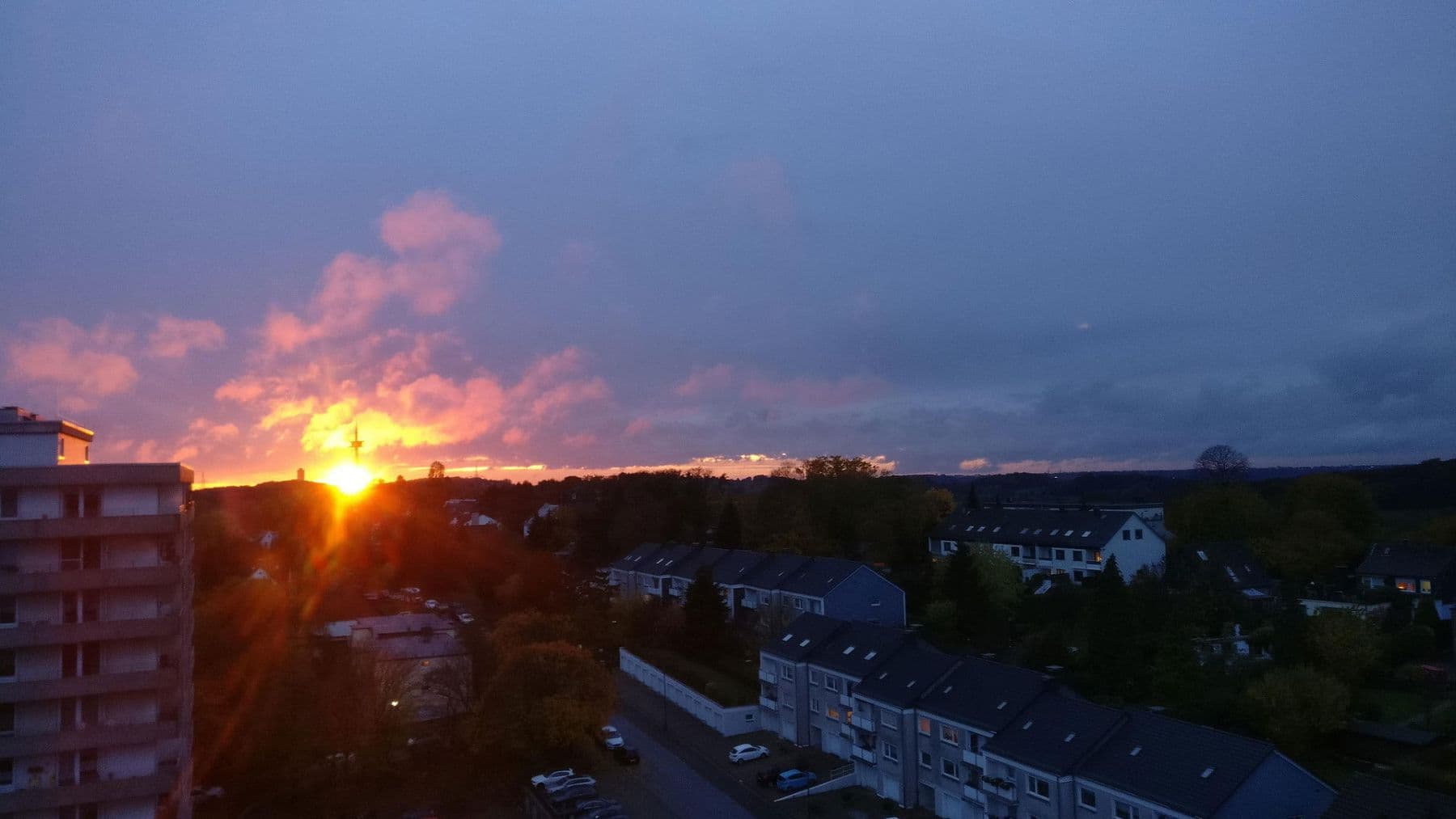 Predaj bytu 3-izbový 92 m², Theodor-Heuss-Straße 50, Wuppertal, Severné Porýnie - Westfálsko Predaj bytu 3-izbový 92 m², Theodor-Heuss-Straße 50, Wuppertal, Severné Porýnie - Westfálsko