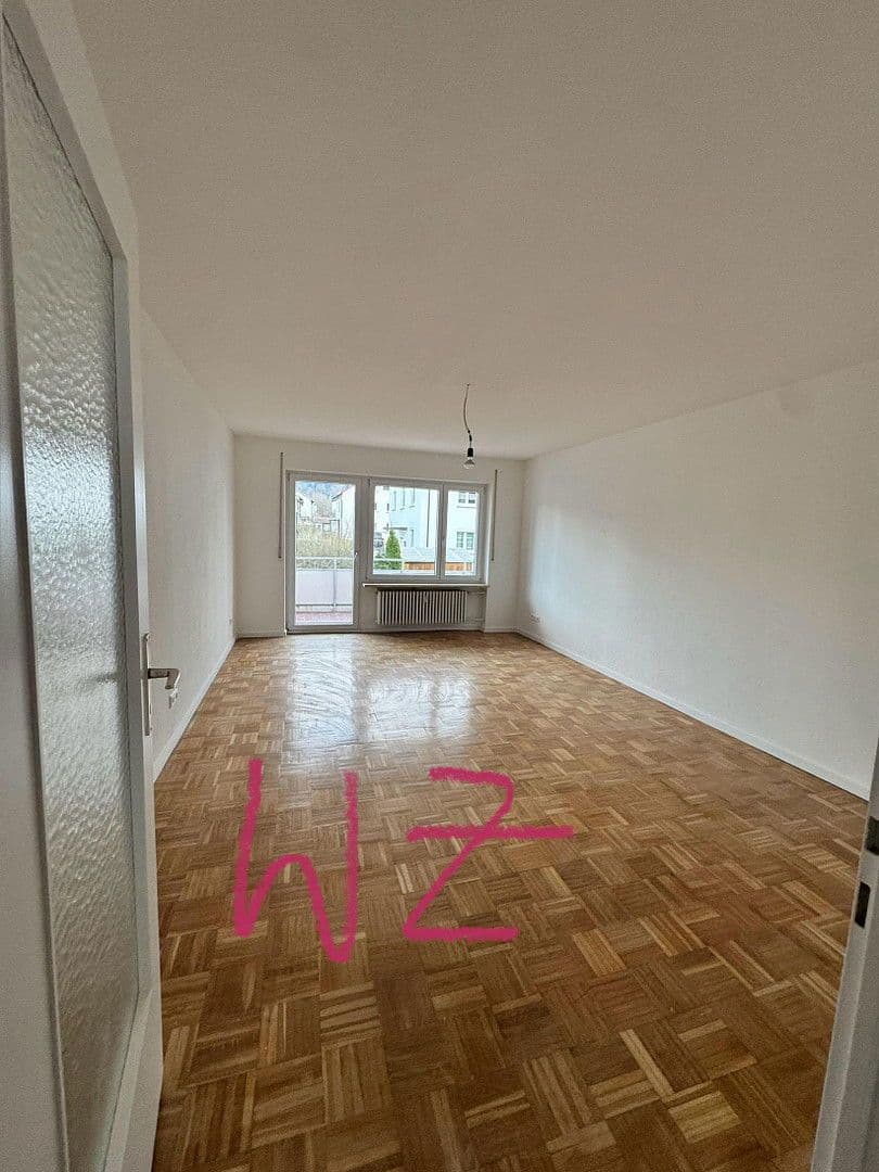 Prenájom bytu 3-izbový 81 m², Römerstr. 3, Rottweil, Bádensko-Wurttembersko Prenájom bytu 3-izbový 81 m², Römerstr. 3, Rottweil, Bádensko-Wurttembersko