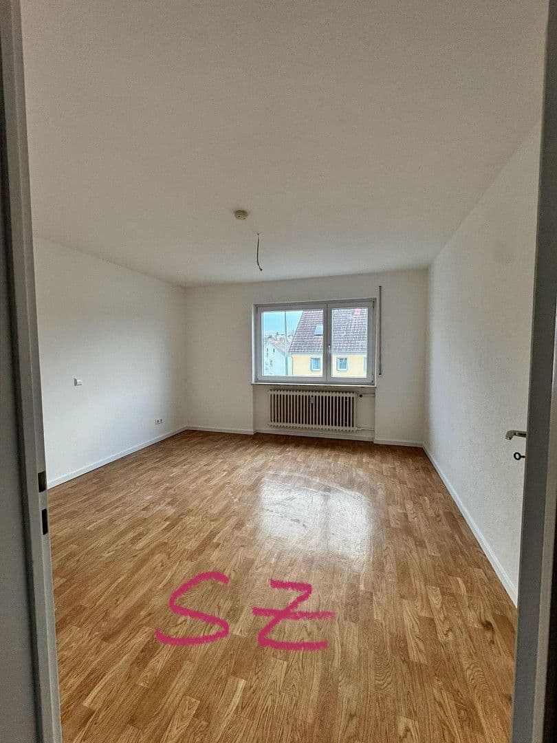 Prenájom bytu 3-izbový 81 m², Römerstr. 3, Rottweil, Bádensko-Wurttembersko Prenájom bytu 3-izbový 81 m², Römerstr. 3, Rottweil, Bádensko-Wurttembersko