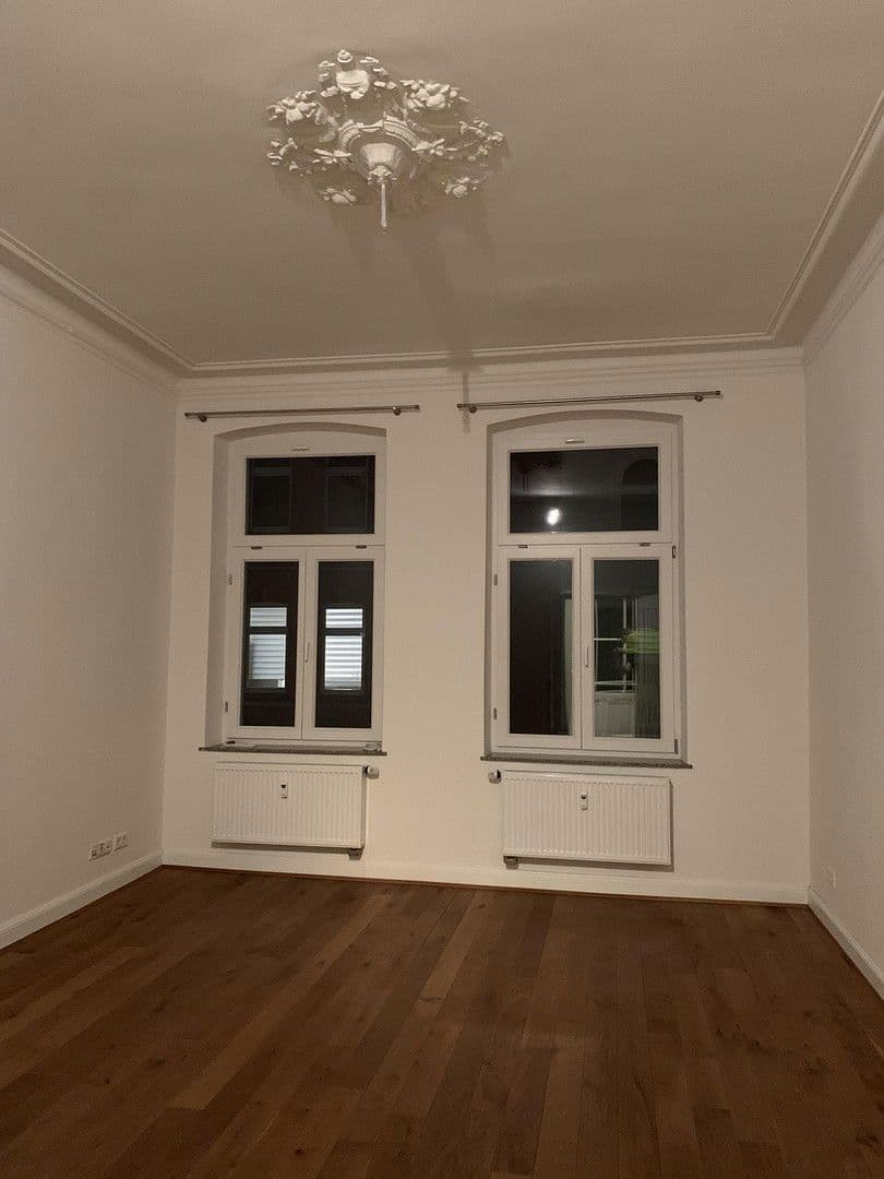 Prenájom bytu 4-izbový 112 m², Trimbornstrasse 11, Köln, Severné Porýnie - Westfálsko Prenájom bytu 4-izbový 112 m², Trimbornstrasse 11, Köln, Severné Porýnie - Westfálsko