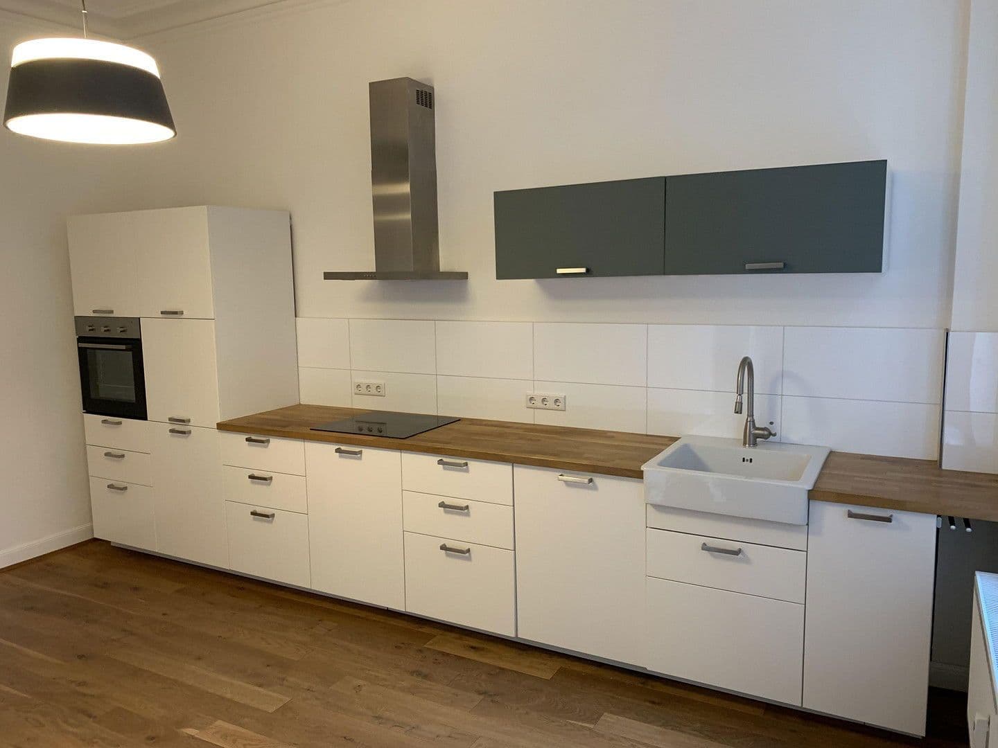 Prenájom bytu 4-izbový 112 m², Trimbornstrasse 11, Köln, Severné Porýnie - Westfálsko Prenájom bytu 4-izbový 112 m², Trimbornstrasse 11, Köln, Severné Porýnie - Westfálsko