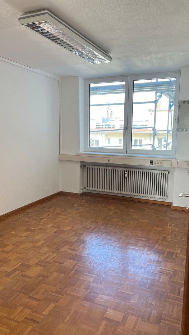 Prenájom kancelárie 80 m², Friedrichsplatz 5, Mannheim, Bádensko-Wurttembersko Prenájom kancelárie 80 m², Friedrichsplatz 5, Mannheim, Bádensko-Wurttembersko