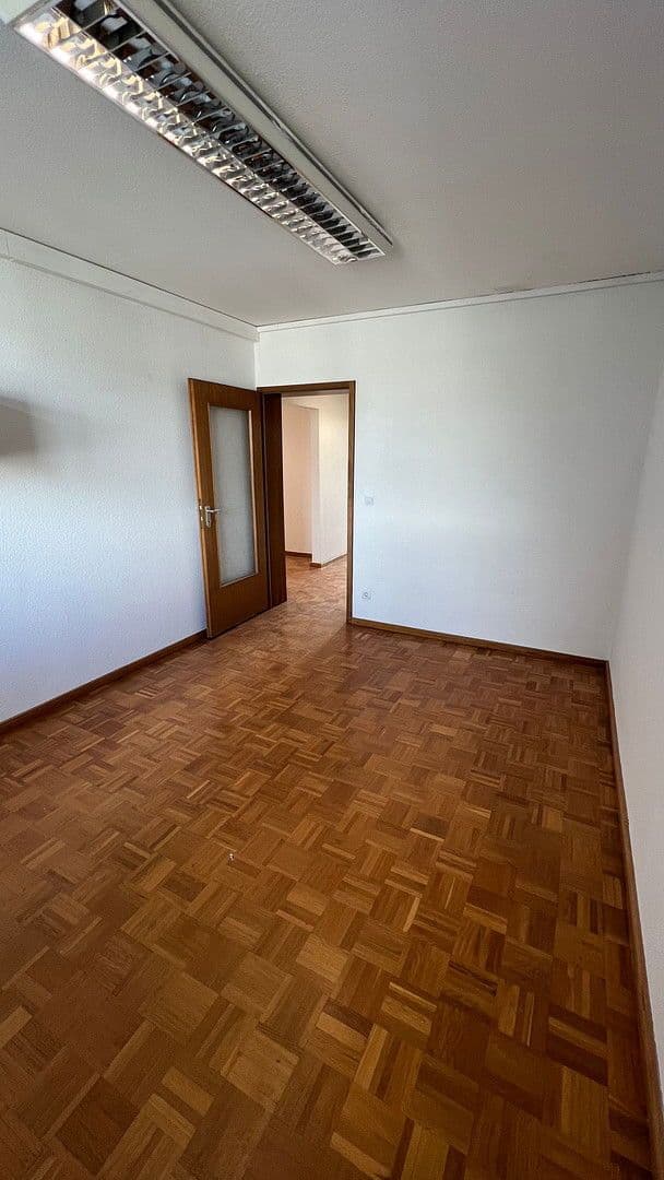 Prenájom kancelárie 80 m², Friedrichsplatz 5, Mannheim, Bádensko-Wurttembersko Prenájom kancelárie 80 m², Friedrichsplatz 5, Mannheim, Bádensko-Wurttembersko