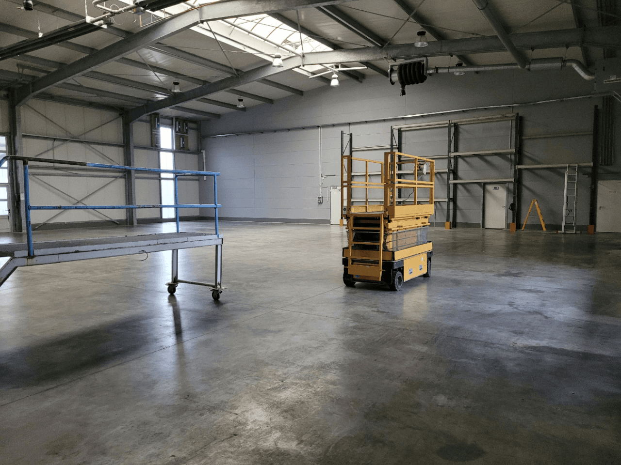 Prenájom nebytového priestoru 4.700 m², Freigericht, Hesensko Prenájom nebytového priestoru 4.700 m², Freigericht, Hesensko