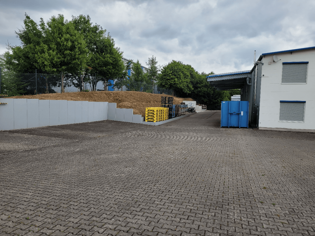 Prenájom nebytového priestoru 4.700 m², Freigericht, Hesensko Prenájom nebytového priestoru 4.700 m², Freigericht, Hesensko