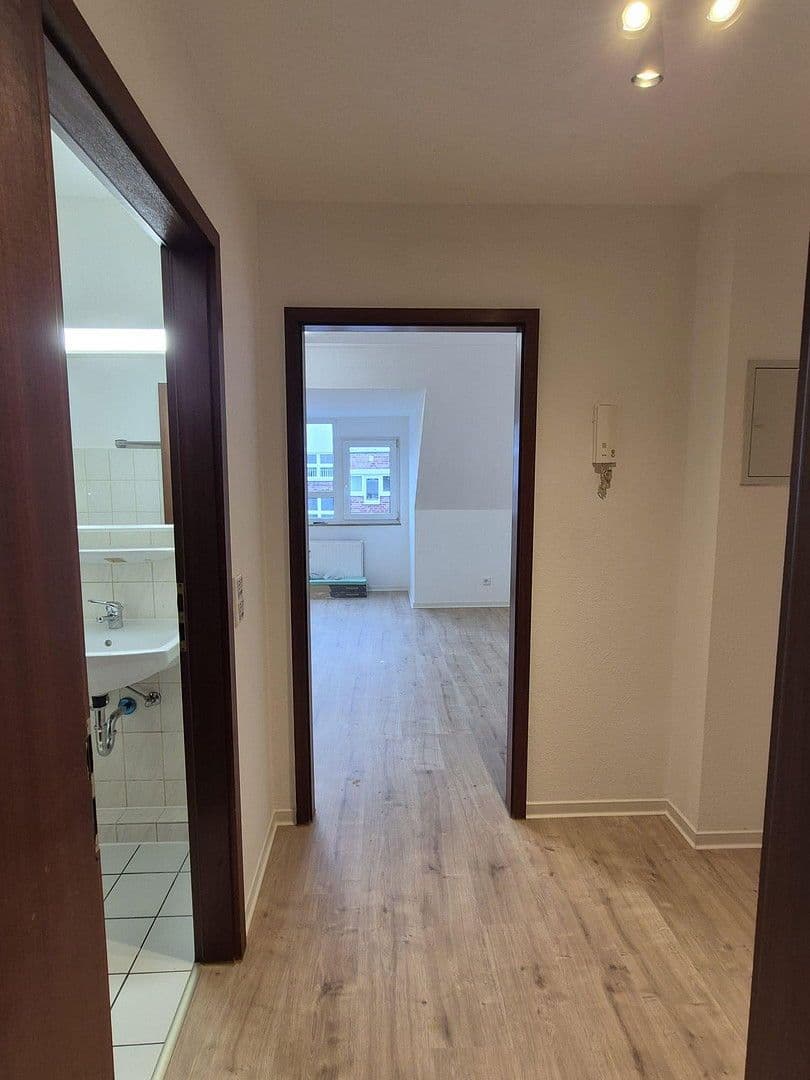 Prenájom bytu 1-izbový 27 m², Richrather Str. 7, Langenfeld (Rheinland), Severné Porýnie - Westfálsko Prenájom bytu 1-izbový 27 m², Richrather Str. 7, Langenfeld (Rheinland), Severné Porýnie - Westfálsko