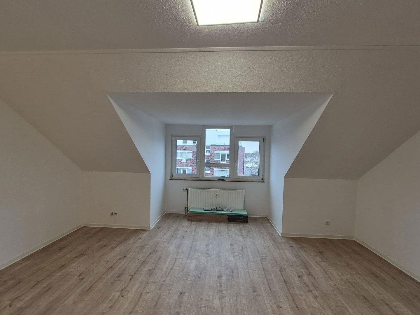 Prenájom bytu 1-izbový 27 m², Richrather Str. 7, Langenfeld (Rheinland), Severné Porýnie - Westfálsko Prenájom bytu 1-izbový 27 m², Richrather Str. 7, Langenfeld (Rheinland), Severné Porýnie - Westfálsko