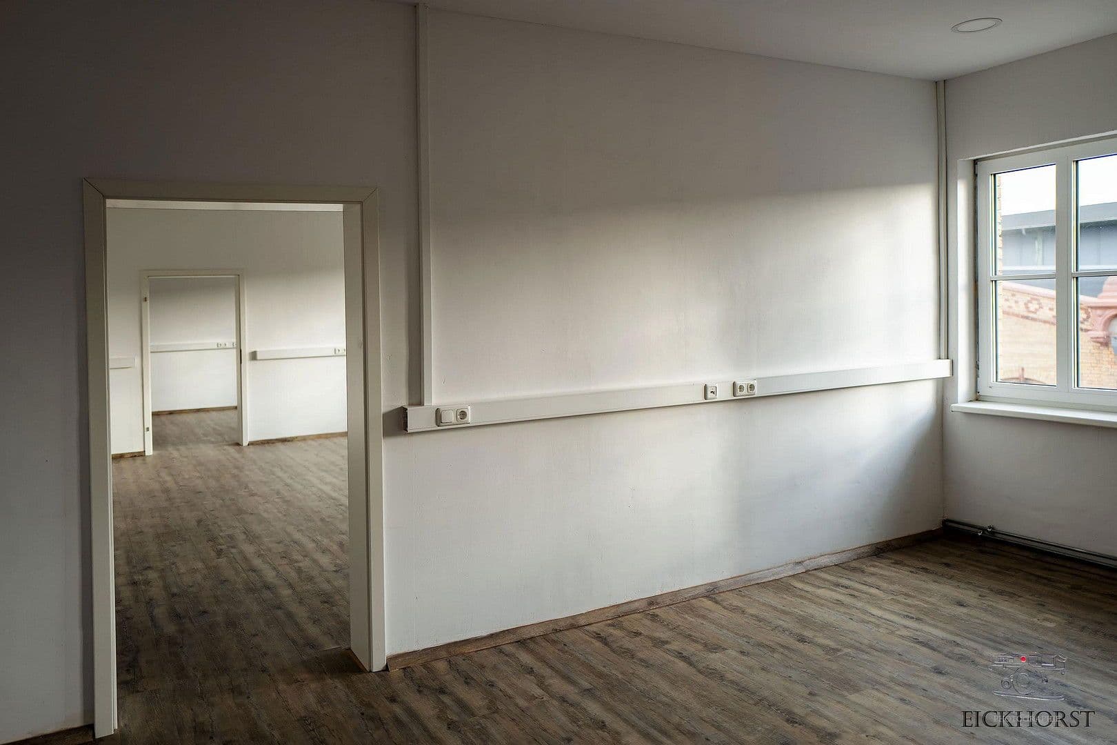 Prenájom kancelárie 3.000 m², Zum Handelshof 3, Magdeburg, Sasko-Anhaltsko Prenájom kancelárie 3.000 m², Zum Handelshof 3, Magdeburg, Sasko-Anhaltsko