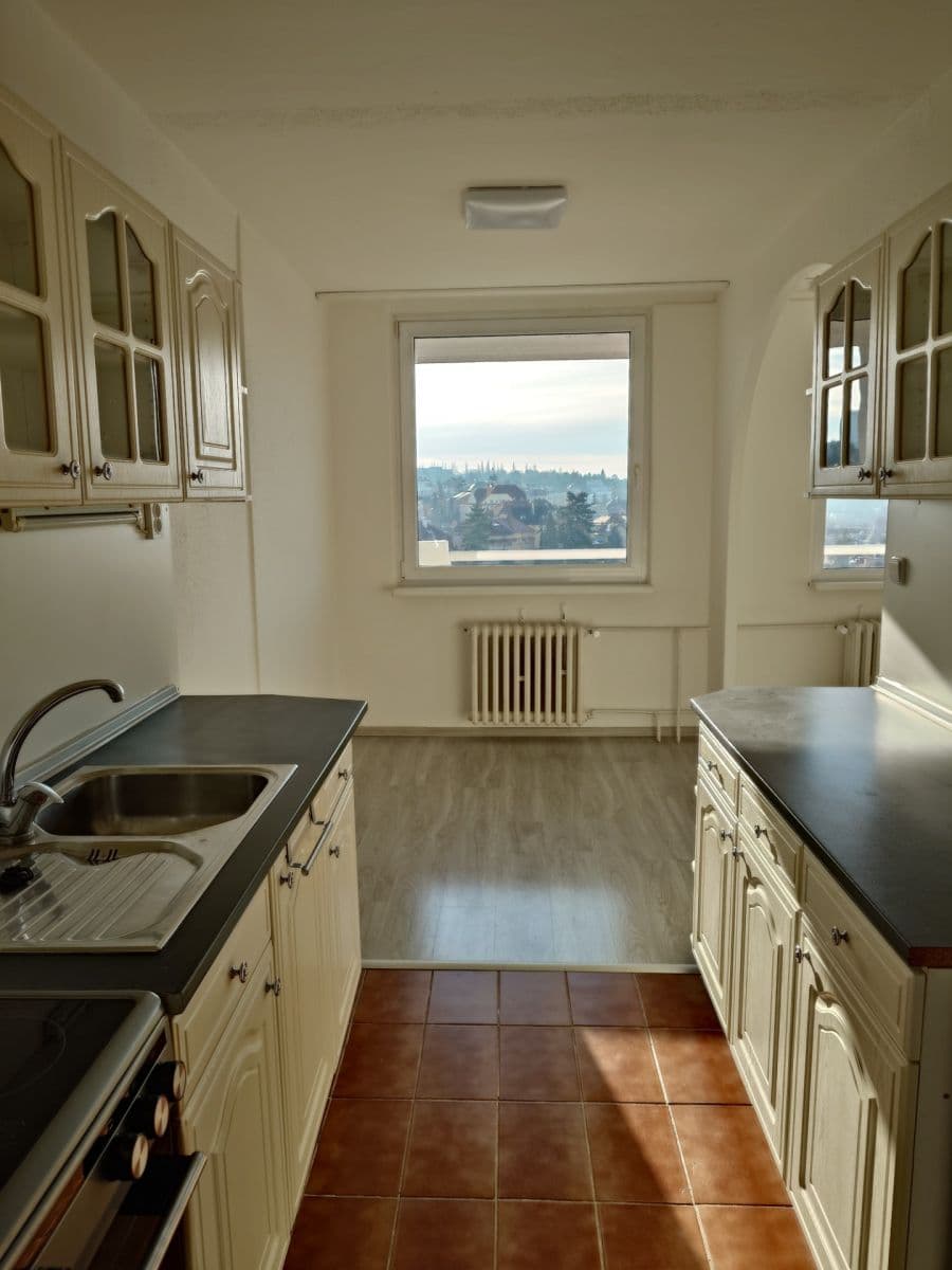 Prenájom bytu 3-izbový 78 m², Ve Svahu, Praha, Praha Prenájom bytu 3-izbový 78 m², Ve Svahu, Praha, Praha