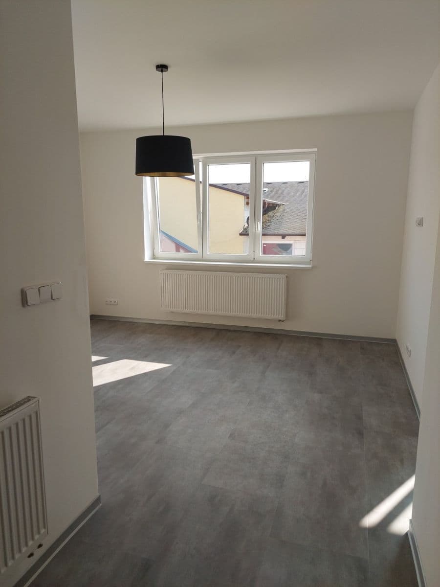 Prenájom bytu 2-izbový 54 m², Zahradní, Přeštice, Plzeňský kraj Prenájom bytu 2-izbový 54 m², Zahradní, Přeštice, Plzeňský kraj