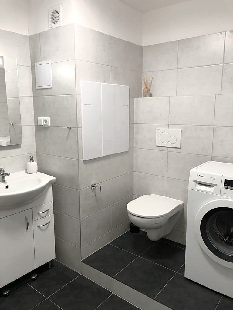 Predaj bytu 4-izbový 68 m², Mimoňská, Praha, Praha Predaj bytu 4-izbový 68 m², Mimoňská, Praha, Praha