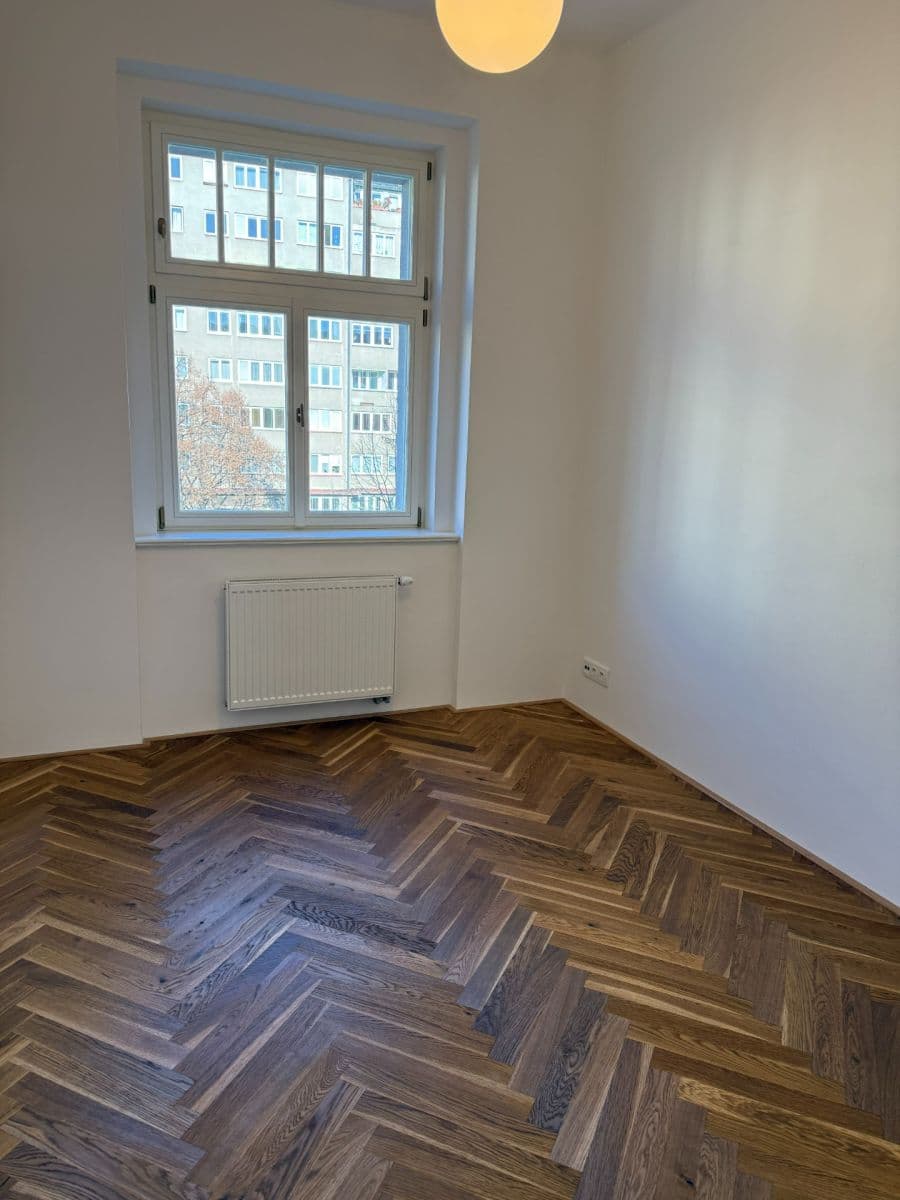 Prenájom bytu 2-izbový 52 m², 28. pluku, Praha, Praha Prenájom bytu 2-izbový 52 m², 28. pluku, Praha, Praha