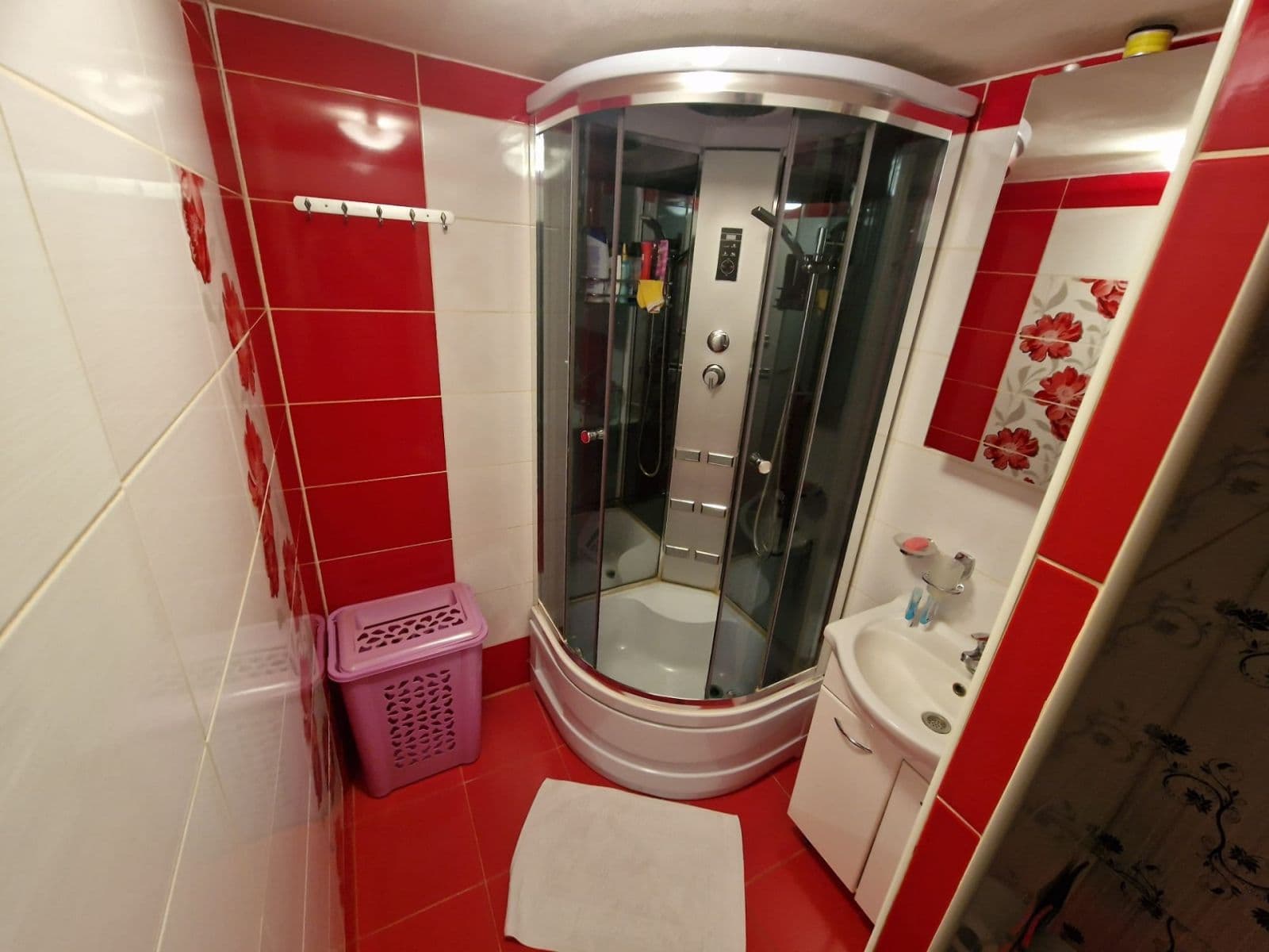 Predaj bytu 3-izbový 60 m², Dlouhá, Aš, Karlovarský kraj Predaj bytu 3-izbový 60 m², Dlouhá, Aš, Karlovarský kraj