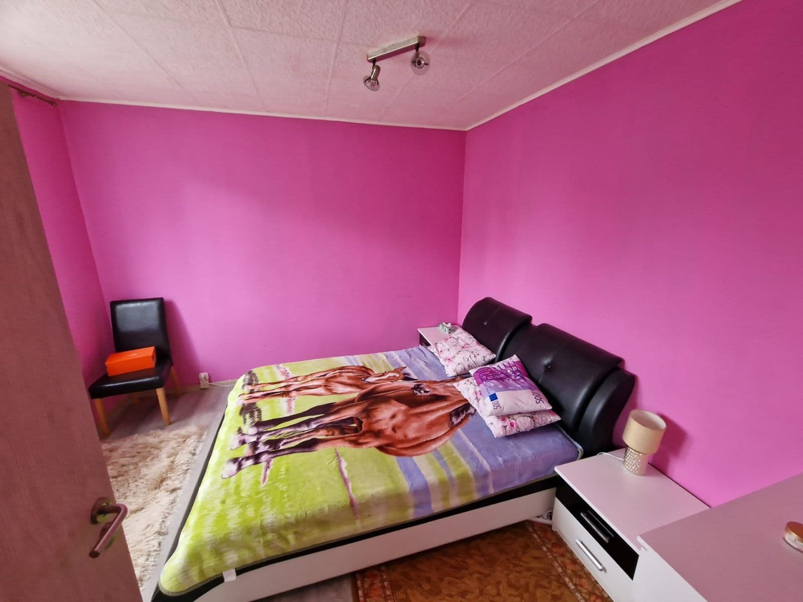 Predaj bytu 3-izbový 60 m², Dlouhá, Aš, Karlovarský kraj Predaj bytu 3-izbový 60 m², Dlouhá, Aš, Karlovarský kraj