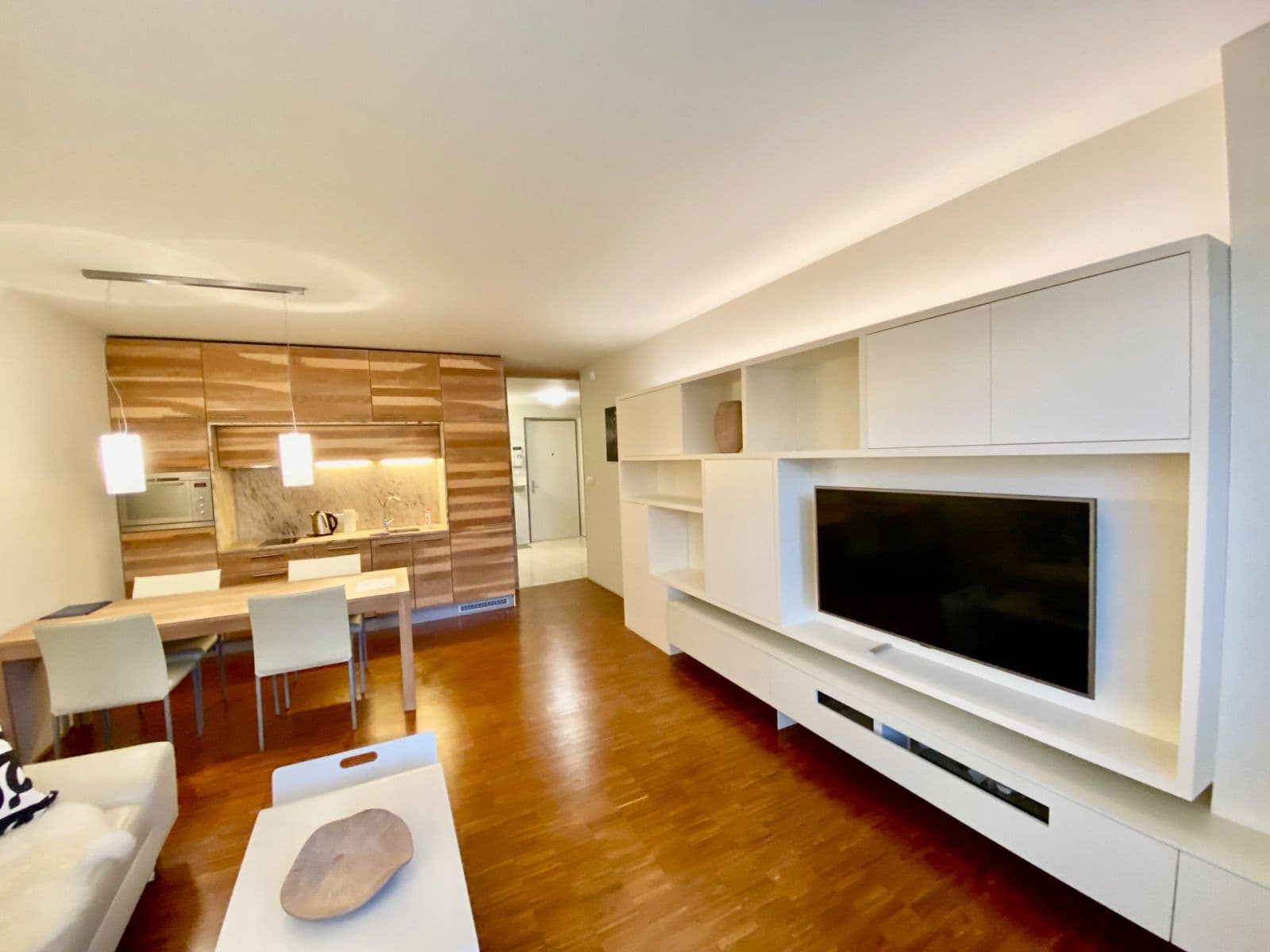 Prenájom bytu 2-izbový 60 m², Na Zemance, Praha, Praha Prenájom bytu 2-izbový 60 m², Na Zemance, Praha, Praha