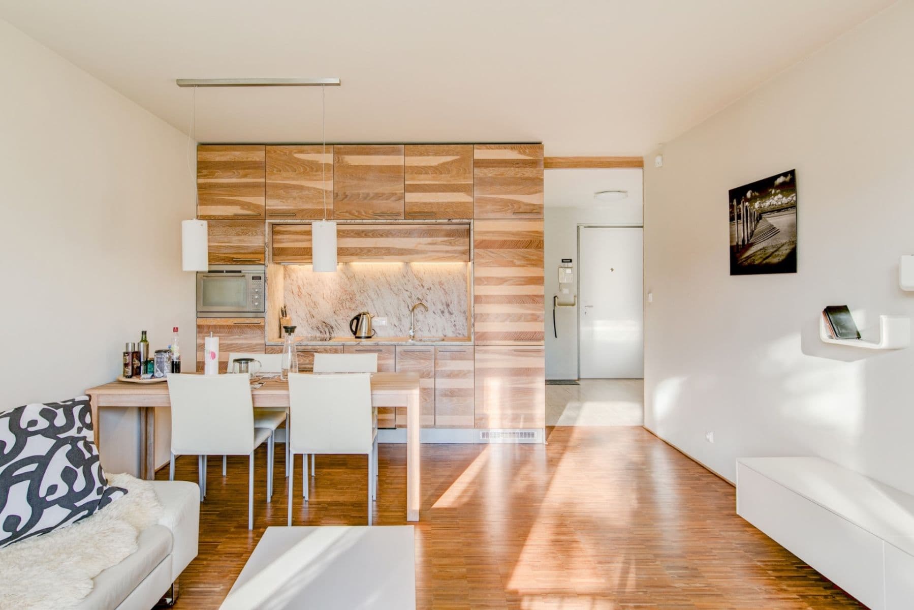 Prenájom bytu 2-izbový 60 m², Na Zemance, Praha, Praha Prenájom bytu 2-izbový 60 m², Na Zemance, Praha, Praha