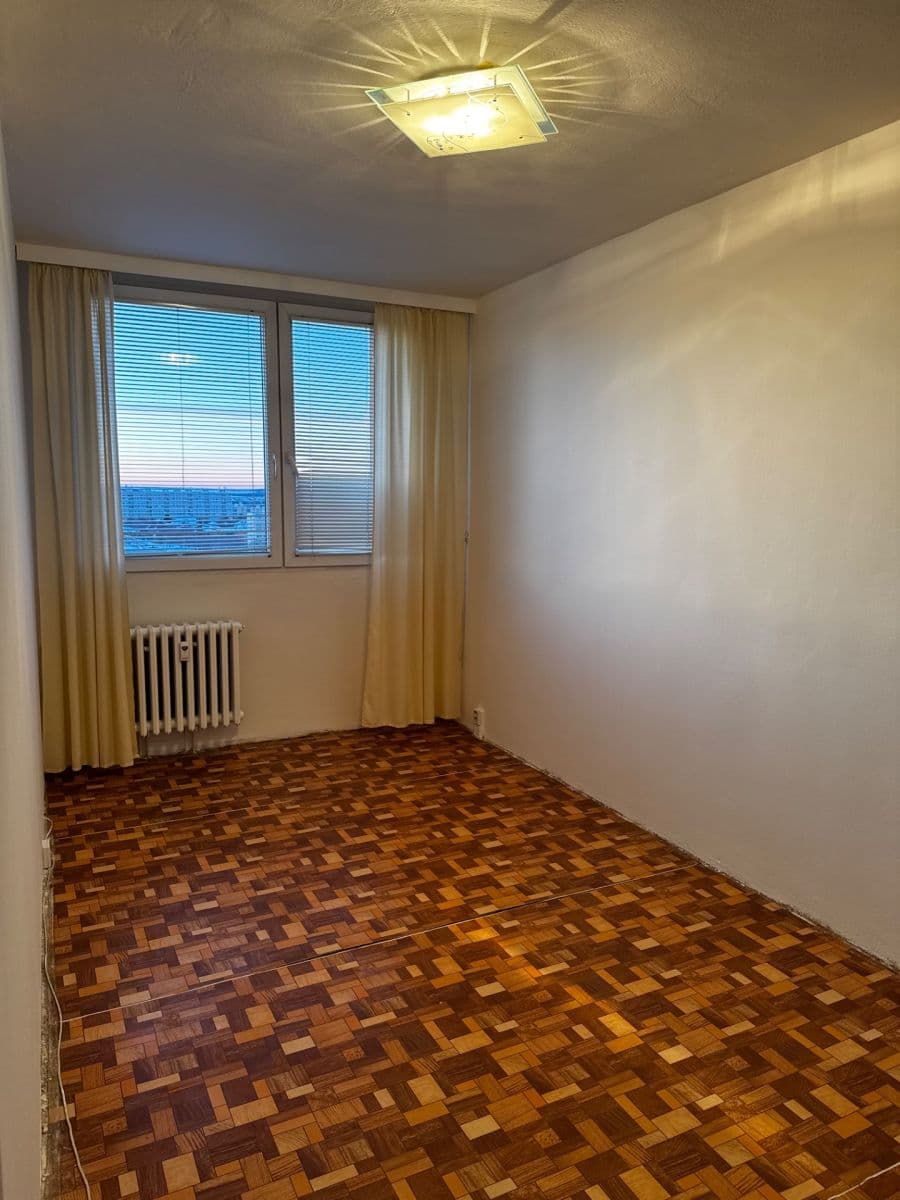 Predaj bytu 3-izbový 56 m², Vratislavská, Praha, Praha Predaj bytu 3-izbový 56 m², Vratislavská, Praha, Praha