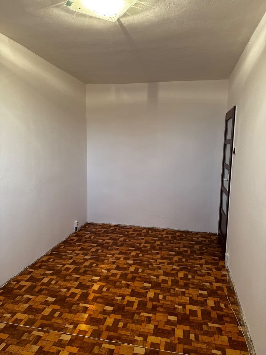 Predaj bytu 3-izbový 56 m², Vratislavská, Praha, Praha Predaj bytu 3-izbový 56 m², Vratislavská, Praha, Praha