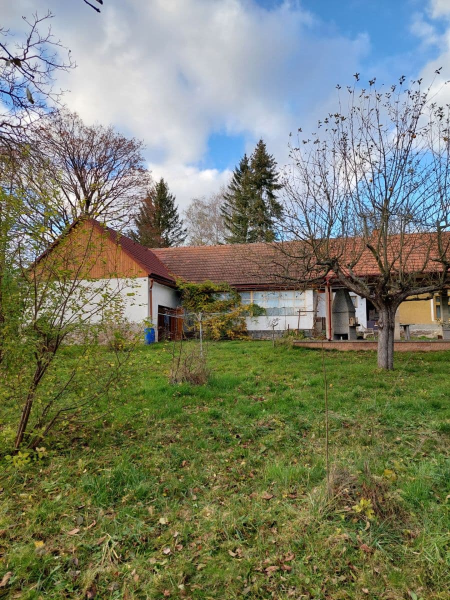 Predaj rekreačného objektu 466 m², pozemek 987 m², Bystřice, Středočeský kraj Predaj rekreačného objektu 466 m², pozemek 987 m², Bystřice, Středočeský kraj