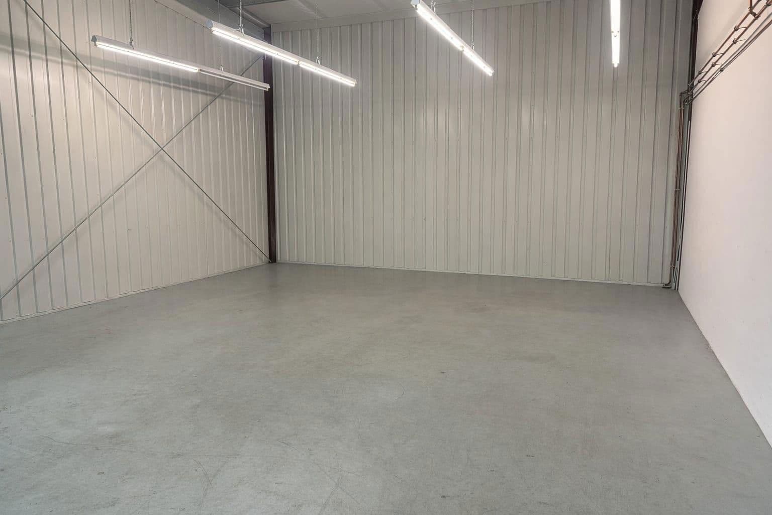 Prenájom nebytového priestoru 183 m², Thiendorf, Sasko Prenájom nebytového priestoru 183 m², Thiendorf, Sasko