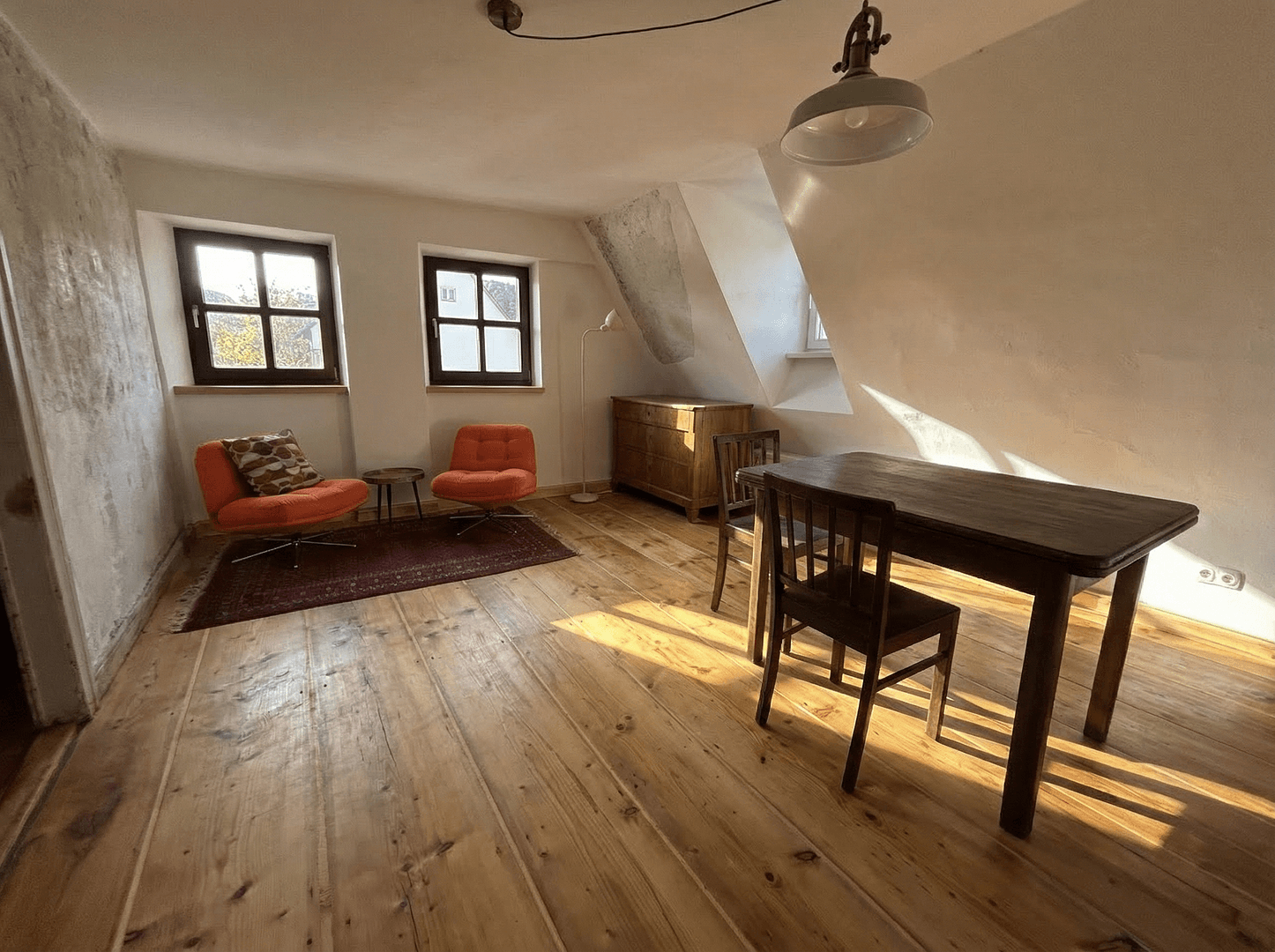 Prenájom bytu 1-izbový 200 m², Augsburg, Bavorsko Prenájom bytu 1-izbový 200 m², Augsburg, Bavorsko