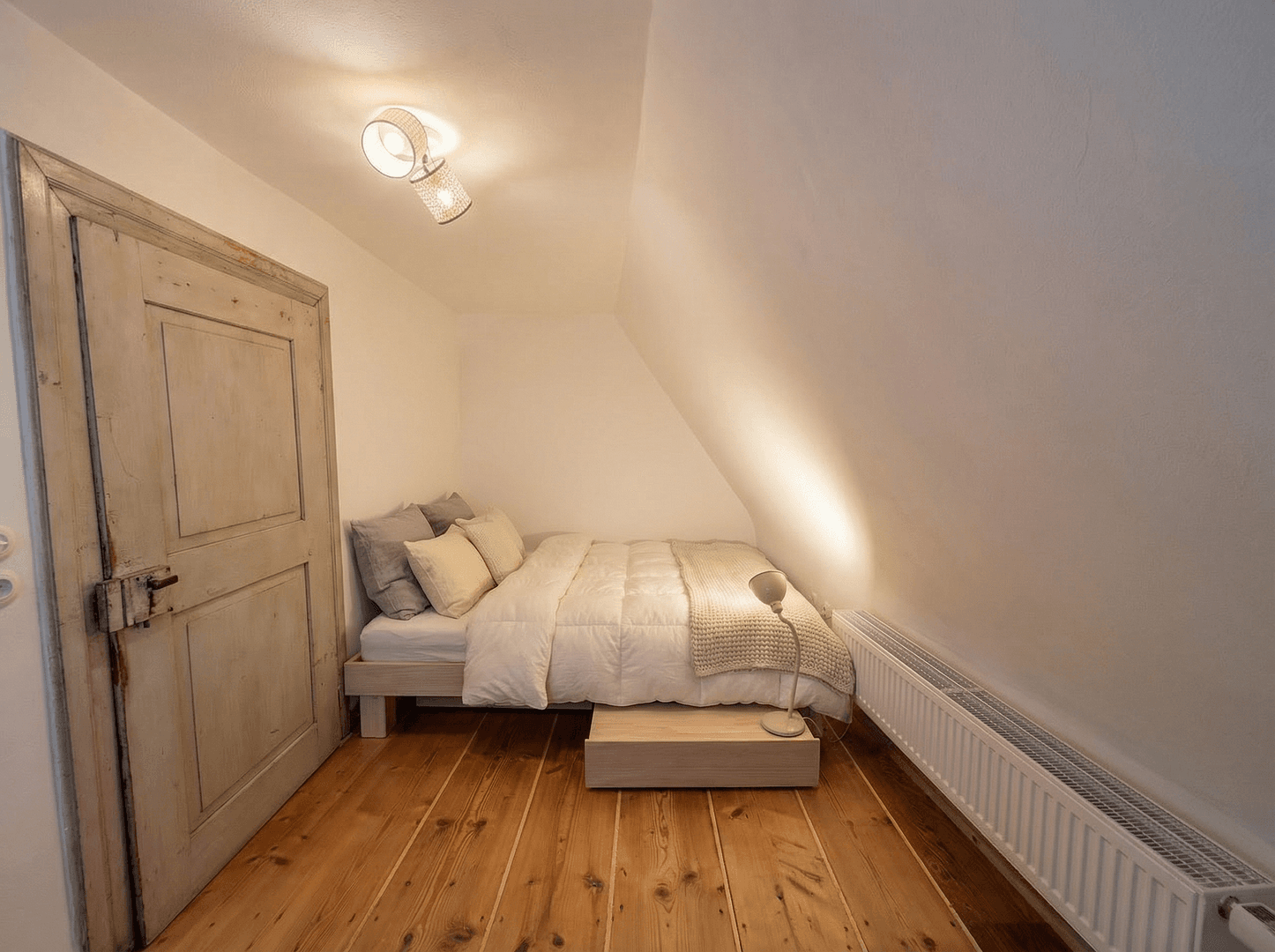 Prenájom bytu 1-izbový 200 m², Augsburg, Bavorsko Prenájom bytu 1-izbový 200 m², Augsburg, Bavorsko