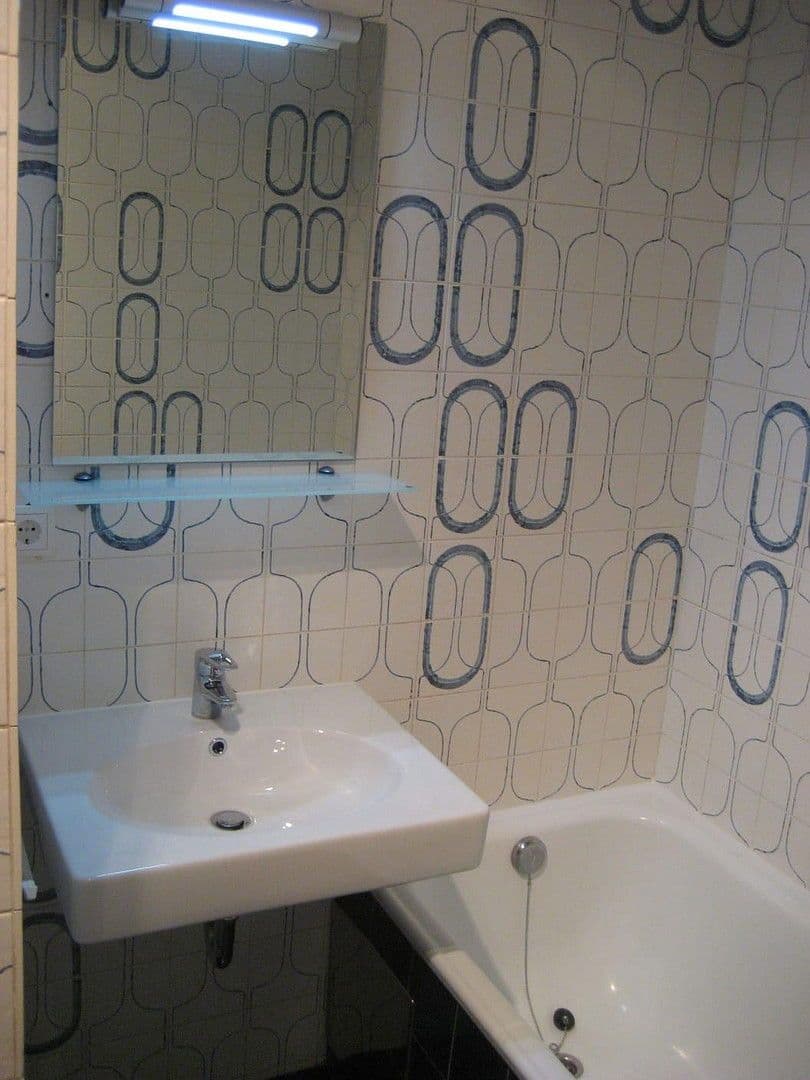 Prenájom bytu 2-izbový 50 m², Attnang-Puchheim, Horné Rakúsko Prenájom bytu 2-izbový 50 m², Attnang-Puchheim, Horné Rakúsko