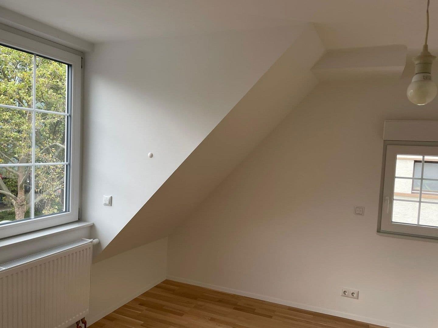 Prenájom bytu 3-izbový 81 m², Frankfurt am Main, Hesensko Prenájom bytu 3-izbový 81 m², Frankfurt am Main, Hesensko