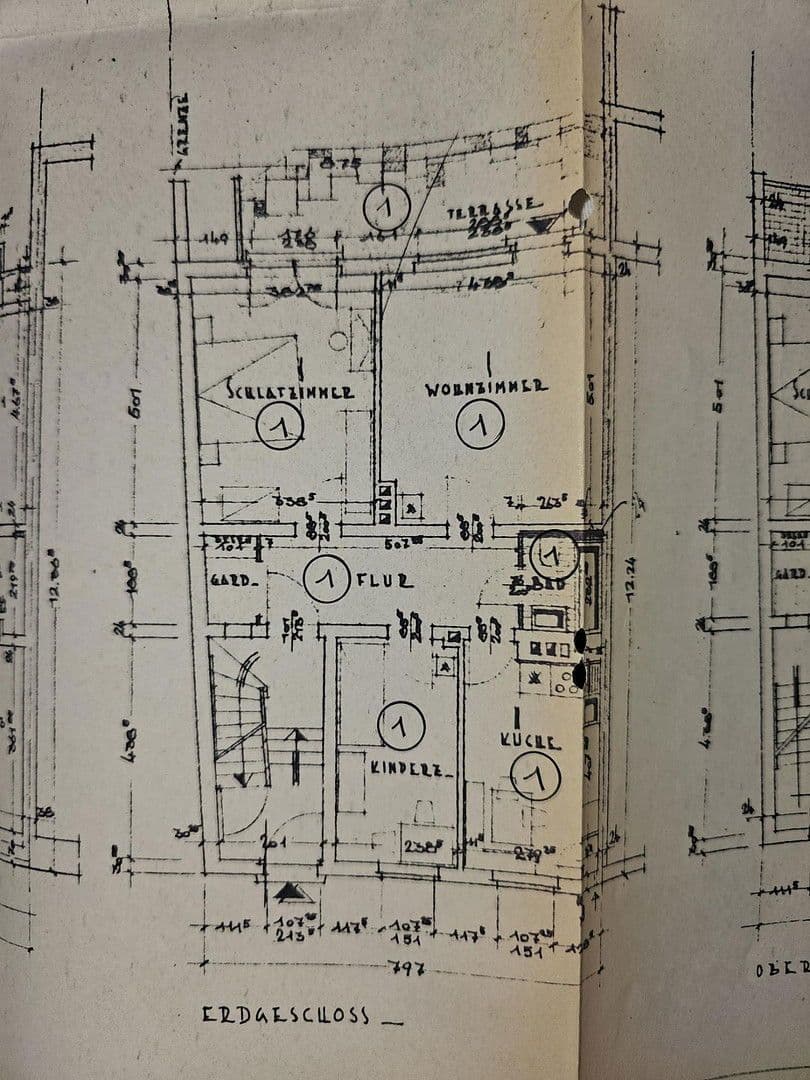 Predaj domu 235 m², pozemek 231 m², Spindelstrasse 36a, Osnabrück, Dolné Sasko Predaj domu 235 m², pozemek 231 m², Spindelstrasse 36a, Osnabrück, Dolné Sasko