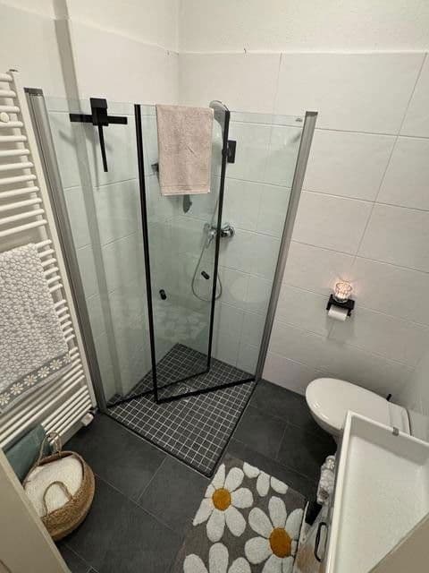 Predaj domu 235 m², pozemek 231 m², Spindelstrasse 36a, Osnabrück, Dolné Sasko Predaj domu 235 m², pozemek 231 m², Spindelstrasse 36a, Osnabrück, Dolné Sasko