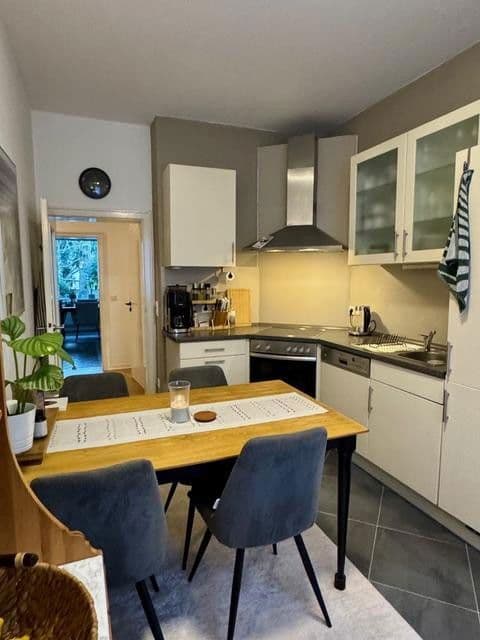 Predaj domu 235 m², pozemek 231 m², Spindelstrasse 36a, Osnabrück, Dolné Sasko Predaj domu 235 m², pozemek 231 m², Spindelstrasse 36a, Osnabrück, Dolné Sasko