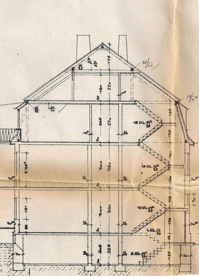 Predaj domu 235 m², pozemek 231 m², Spindelstrasse 36a, Osnabrück, Dolné Sasko Predaj domu 235 m², pozemek 231 m², Spindelstrasse 36a, Osnabrück, Dolné Sasko