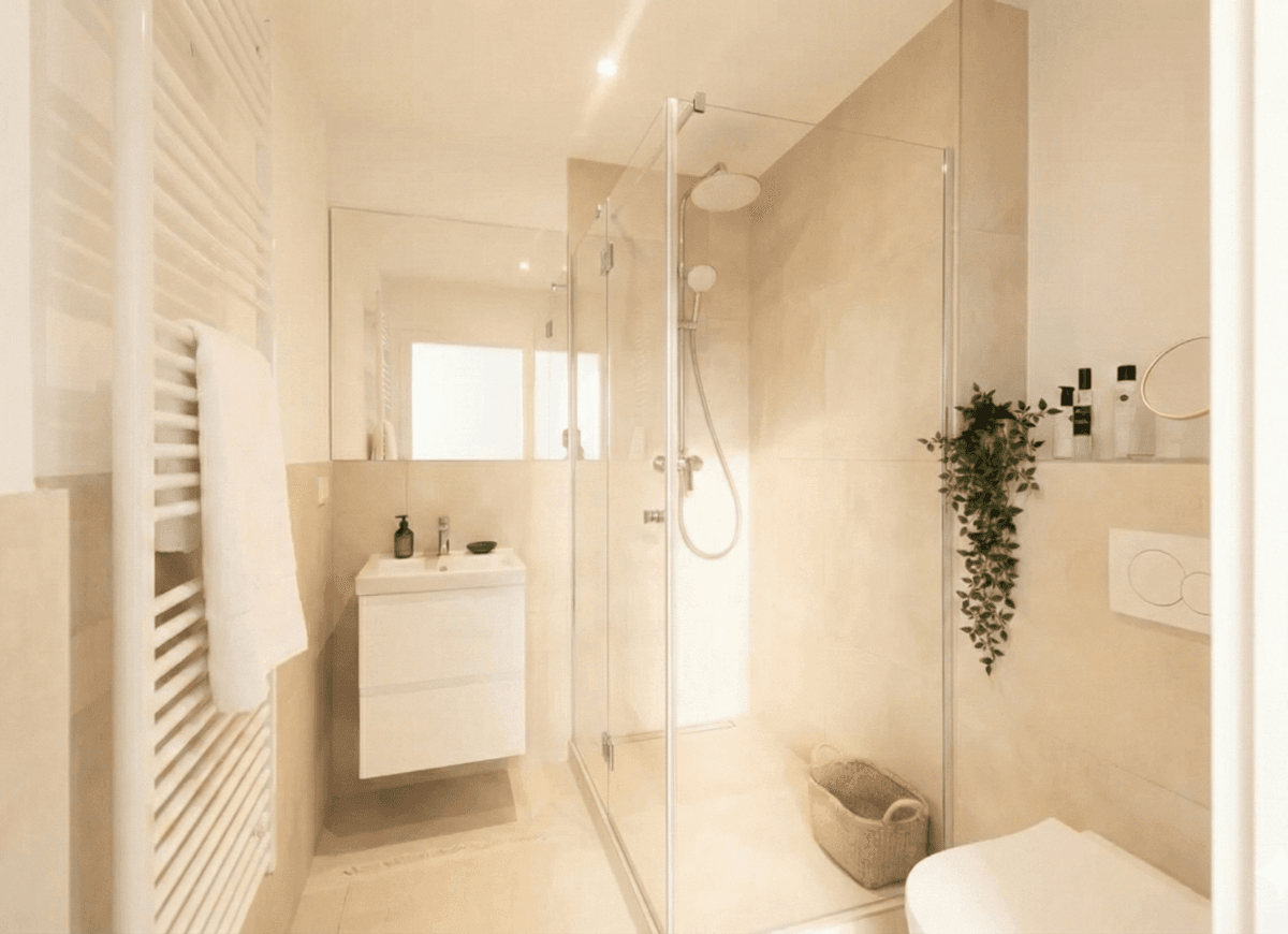 Prenájom bytu 1-izbový 41 m², Luisenstraße 45, Düsseldorf, Severné Porýnie - Westfálsko Prenájom bytu 1-izbový 41 m², Luisenstraße 45, Düsseldorf, Severné Porýnie - Westfálsko