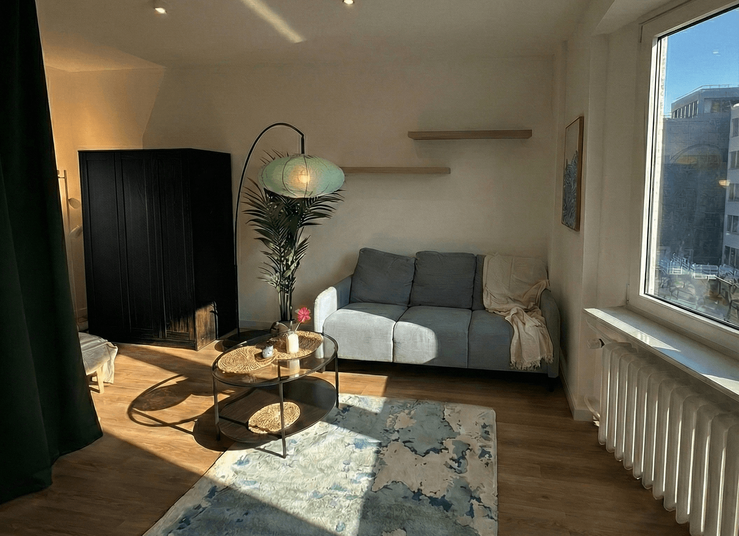 Prenájom bytu 1-izbový 41 m², Luisenstraße 45, Düsseldorf, Severné Porýnie - Westfálsko Prenájom bytu 1-izbový 41 m², Luisenstraße 45, Düsseldorf, Severné Porýnie - Westfálsko