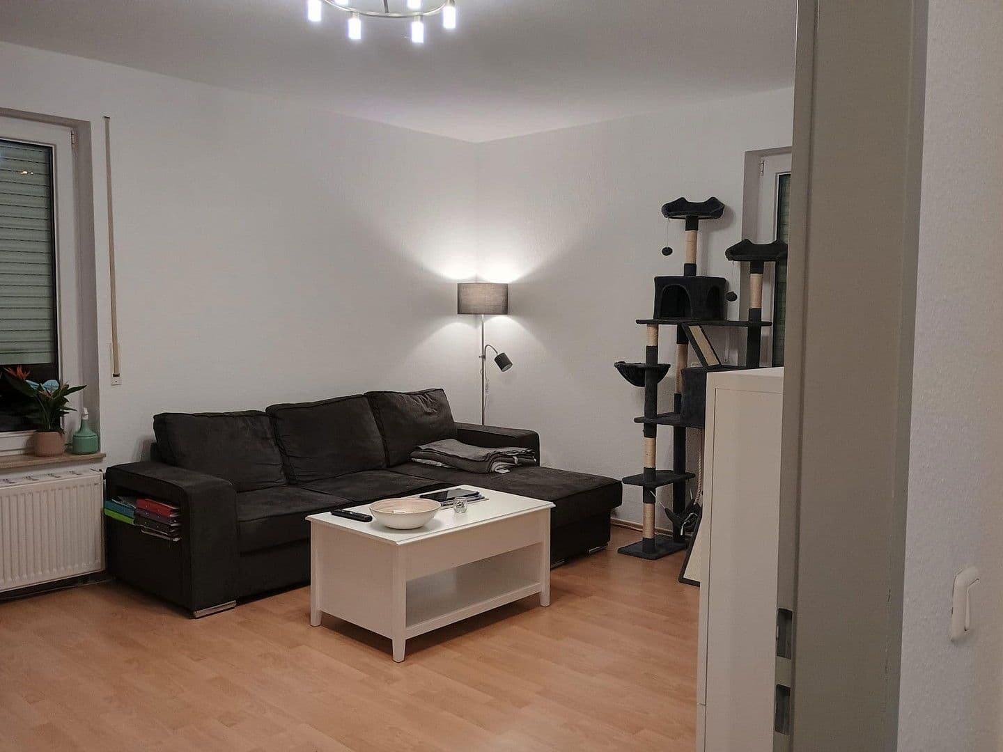 Prenájom bytu 2-izbový 58 m², Leipzig, Sasko Prenájom bytu 2-izbový 58 m², Leipzig, Sasko