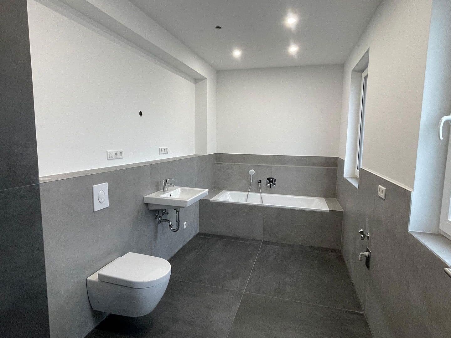 Predaj domu 153 m², pozemek 240 m², Sankt Augustin, Severné Porýnie - Westfálsko Predaj domu 153 m², pozemek 240 m², Sankt Augustin, Severné Porýnie - Westfálsko