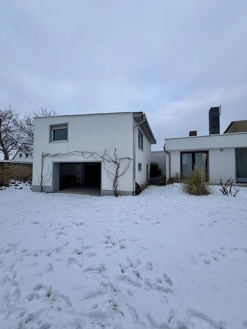 Prenájom domu 110 m², pozemek 500 m², Kreuzweg 4, Delitzsch, Sasko Prenájom domu 110 m², pozemek 500 m², Kreuzweg 4, Delitzsch, Sasko