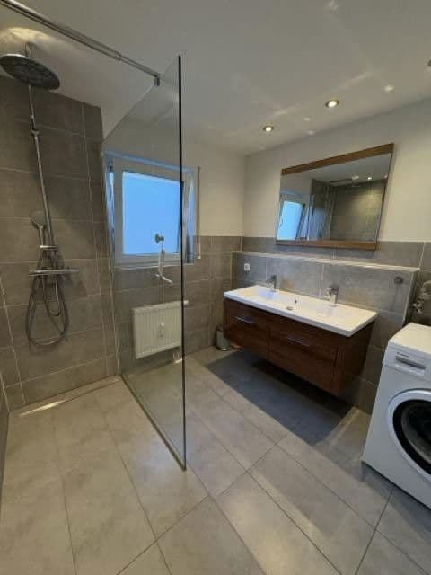 Prenájom bytu 4-izbový 105 m², Einsteinstr. 42, Heilbronn, Bádensko-Wurttembersko Prenájom bytu 4-izbový 105 m², Einsteinstr. 42, Heilbronn, Bádensko-Wurttembersko