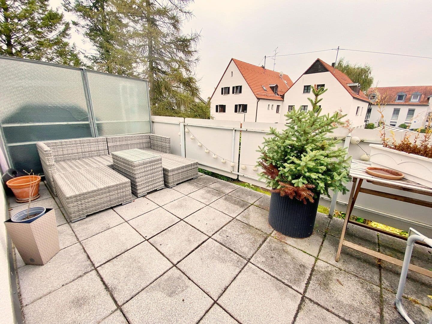 Prenájom bytu 2-izbový 68 m², Landsham b. Kirchheim, Bavorsko Prenájom bytu 2-izbový 68 m², Landsham b. Kirchheim, Bavorsko