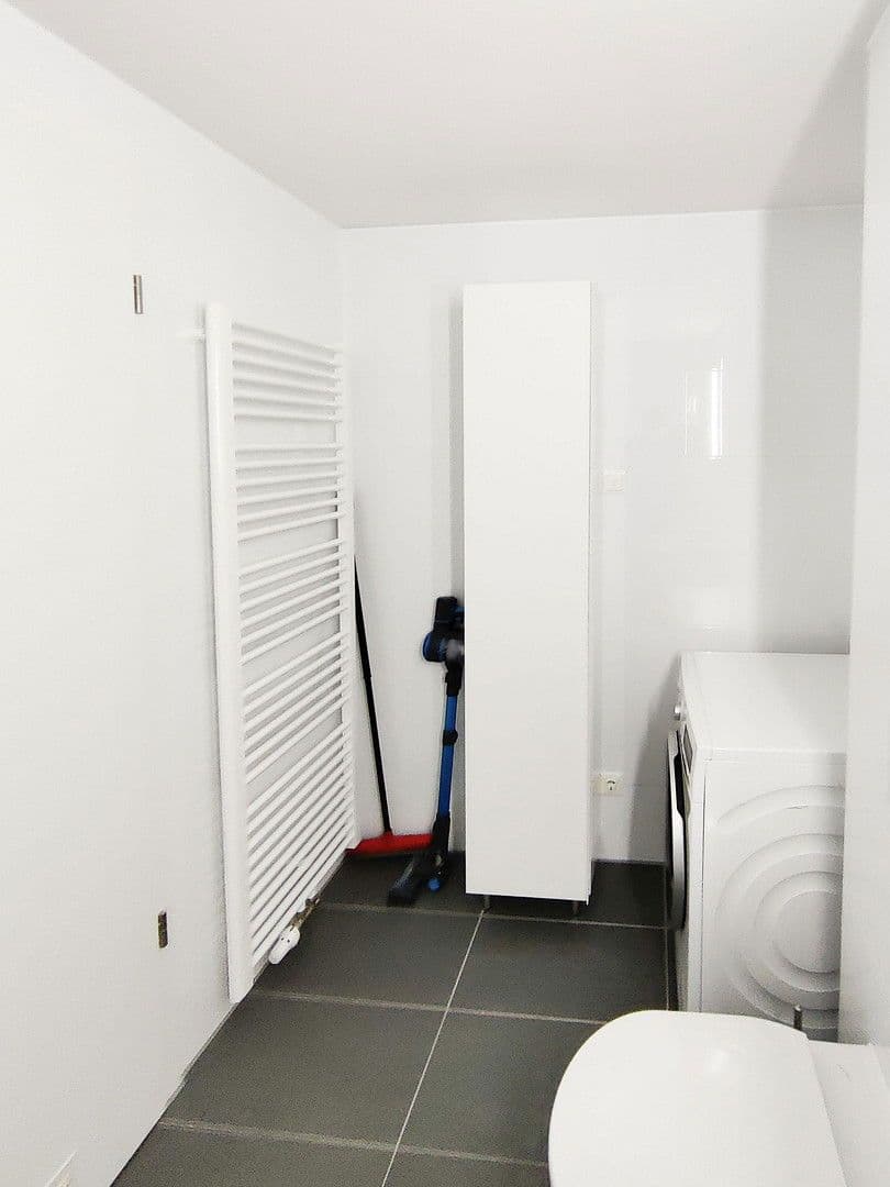 Prenájom bytu 1-izbový 37 m², München, Bavorsko Prenájom bytu 1-izbový 37 m², München, Bavorsko