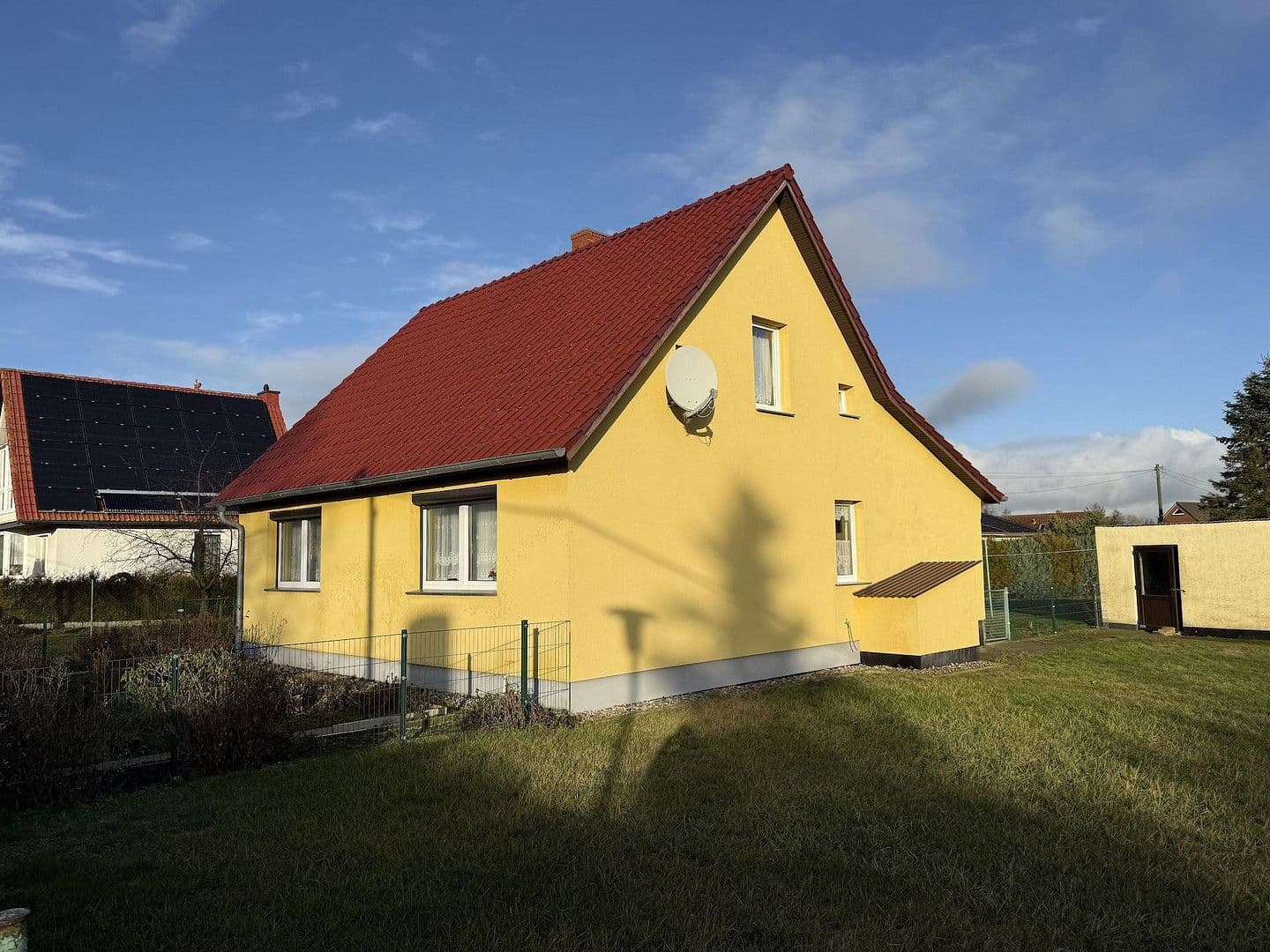 Predaj domu 100 m², pozemek 450 m², Zum Haff 1, Am Salzhaff, Meklenbursko-Predpomoransko Predaj domu 100 m², pozemek 450 m², Zum Haff 1, Am Salzhaff, Meklenbursko-Predpomoransko