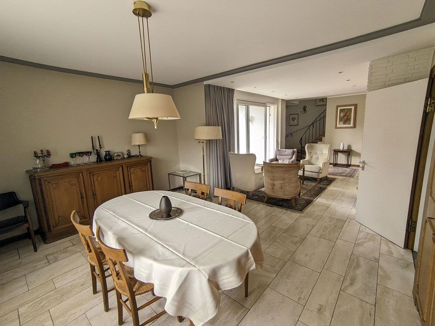 Predaj domu 147 m², pozemek 828 m², Celle, Dolné Sasko Predaj domu 147 m², pozemek 828 m², Celle, Dolné Sasko