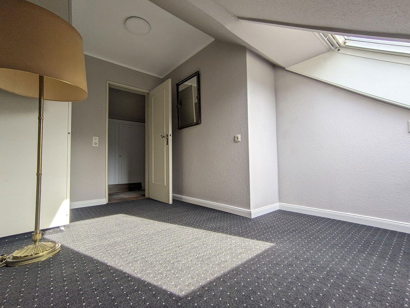 Predaj domu 147 m², pozemek 828 m², Celle, Dolné Sasko Predaj domu 147 m², pozemek 828 m², Celle, Dolné Sasko