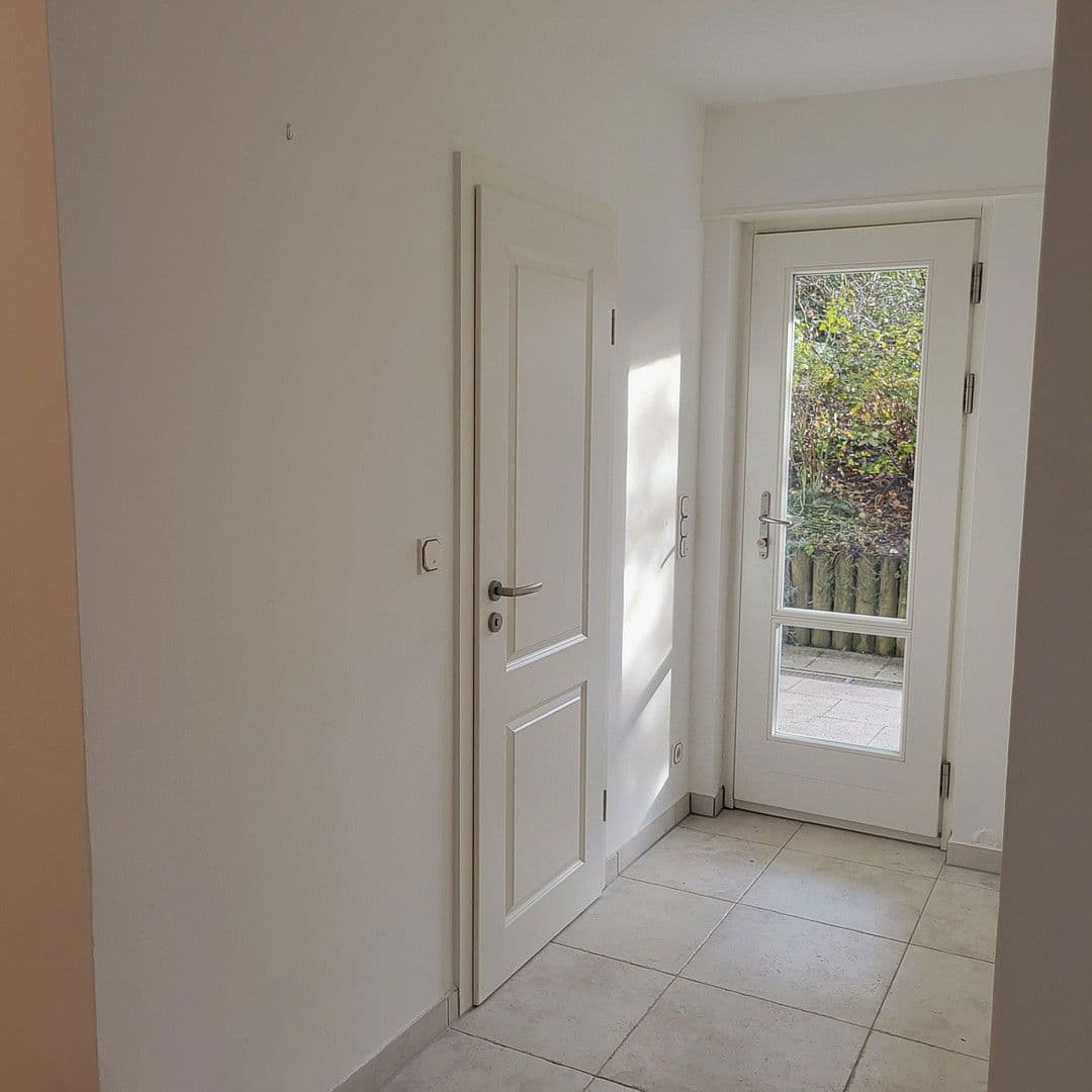 Prenájom bytu 6-izbový 175 m², Oberursel (Taunus), Hesensko Prenájom bytu 6-izbový 175 m², Oberursel (Taunus), Hesensko