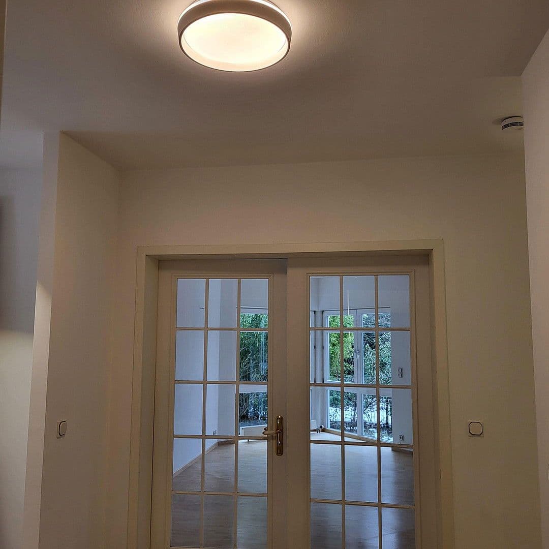 Prenájom bytu 6-izbový 175 m², Oberursel (Taunus), Hesensko Prenájom bytu 6-izbový 175 m², Oberursel (Taunus), Hesensko