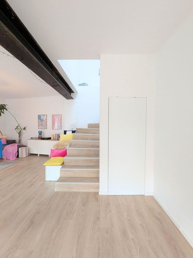 Predaj domu 261 m², pozemek 700 m², Oberfrohnaer Str. 135, Chemnitz, Sasko Predaj domu 261 m², pozemek 700 m², Oberfrohnaer Str. 135, Chemnitz, Sasko