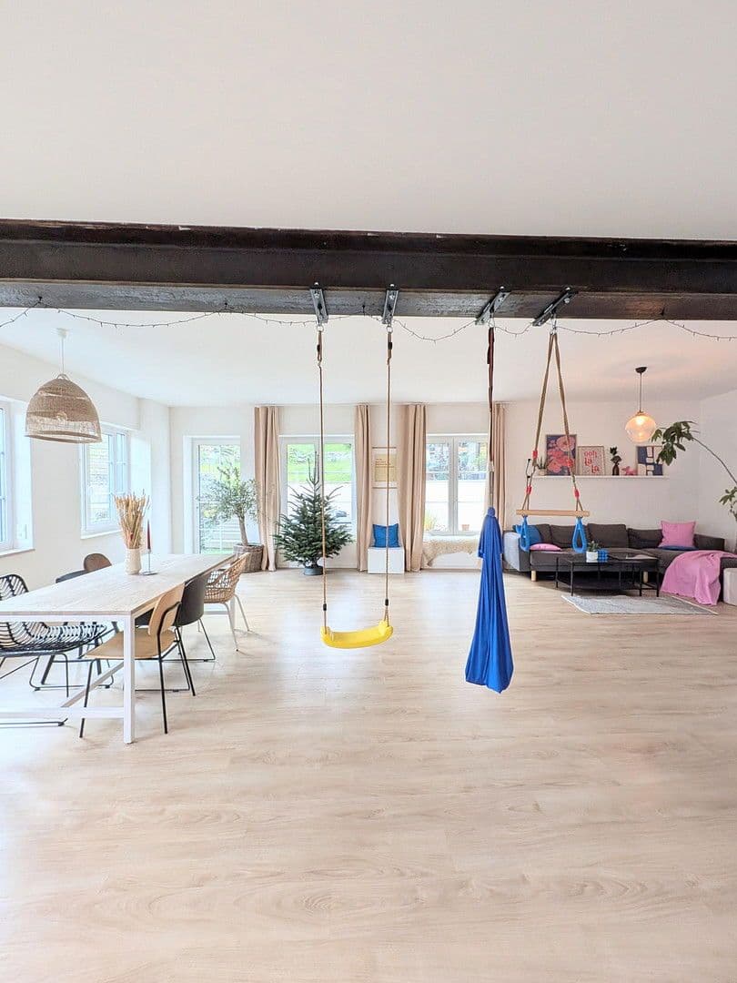 Predaj domu 261 m², pozemek 700 m², Oberfrohnaer Str. 135, Chemnitz, Sasko Predaj domu 261 m², pozemek 700 m², Oberfrohnaer Str. 135, Chemnitz, Sasko